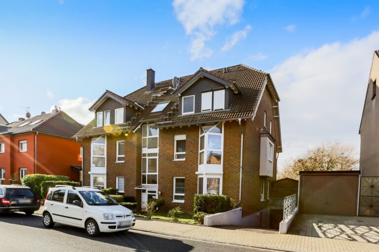 3 Zimmer Maisonnette Wohnung in Köln-Worringen