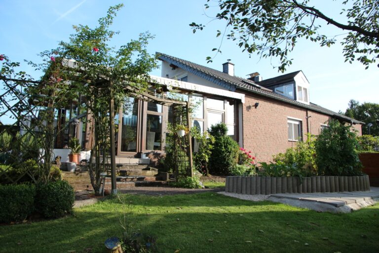 Doppelhaushälfte Köln Heimersdorf