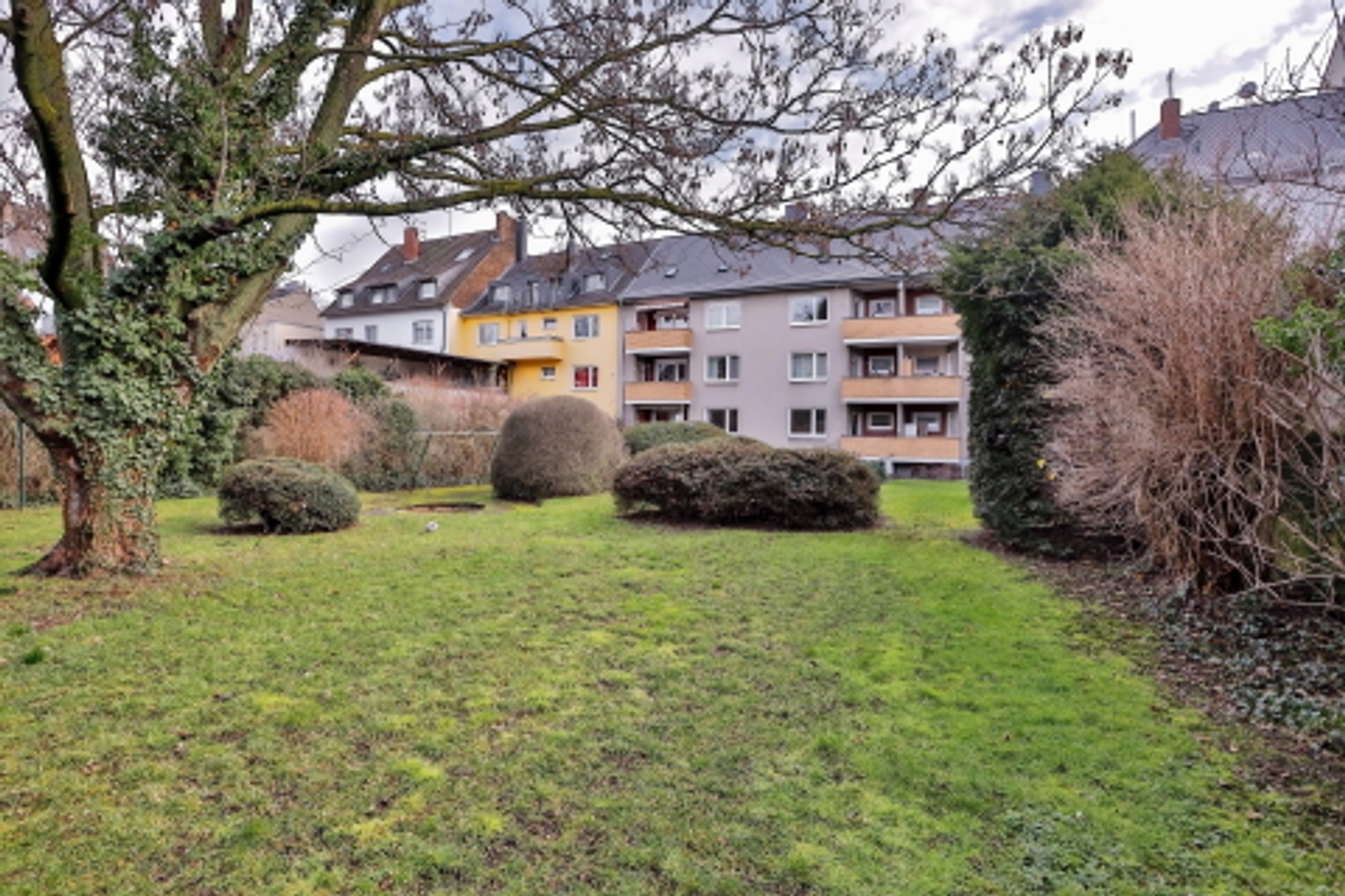 Gebäuderückseite