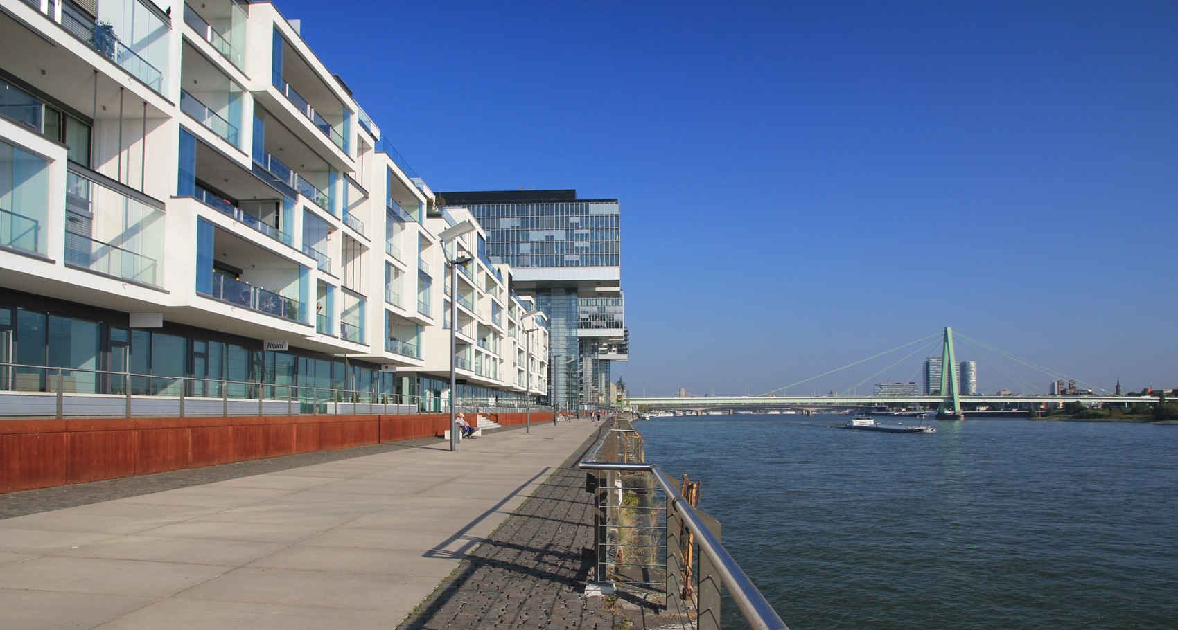 Sie suchen nach einem Immobilienmakler für Köln-Altstadt-Süd der Ihr Haus oder Eigentumswohnung sicher und stressfrei verkaufen kann?