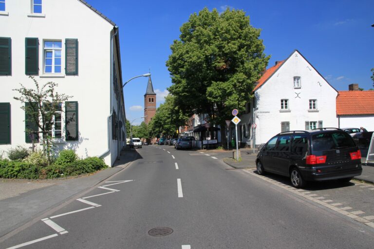 Sie suchen nach einem Immobilienmakler für Worringen der Ihr Haus oder Eigentumswohnung sicher und stressfrei verkaufen kann?