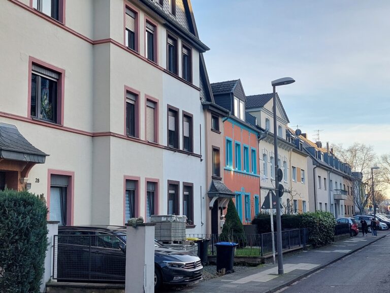 Sie suchen nach einem Immobilienmakler für Köln-Flittard der Ihr Haus oder Eigentumswohnung verkaufen kann? Oder Sie möchten eine Immobilie kaufen?