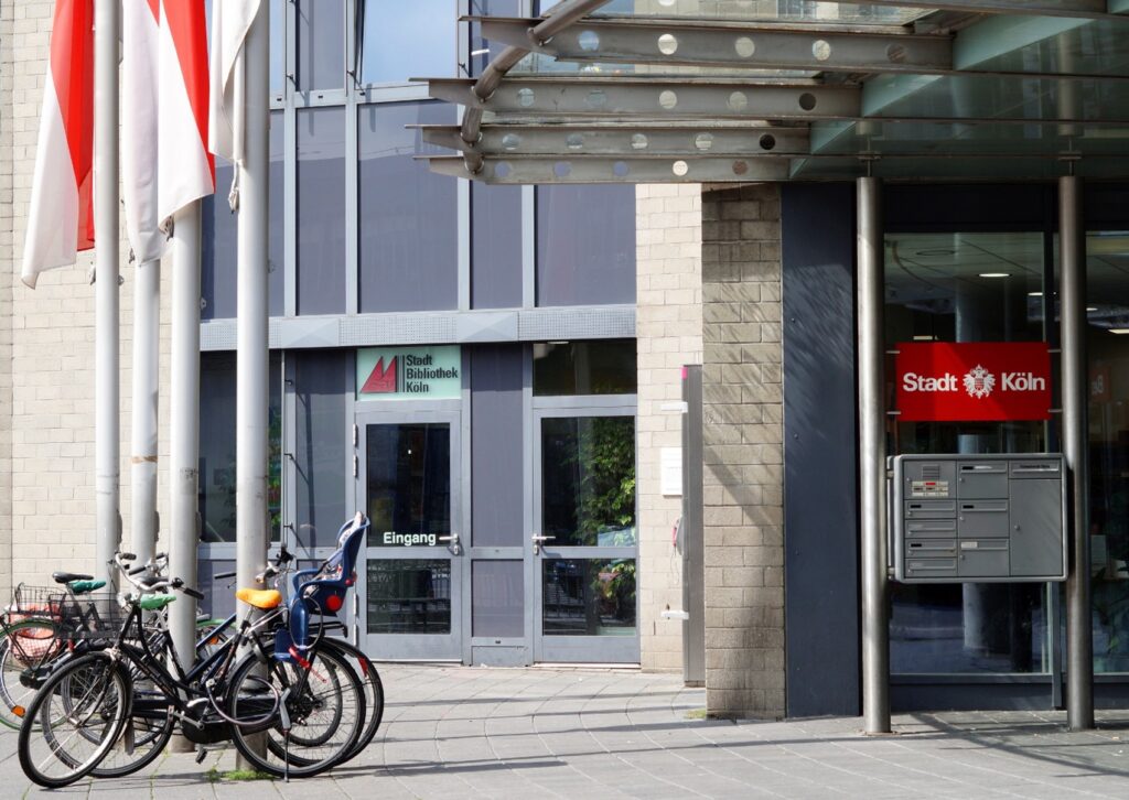 Natürlich kann man sich in der Bücherei Bücher ausleihen, das weiß jeder. Doch die Arbeit der Bibliotheken geht oft weit darüber hinaus.