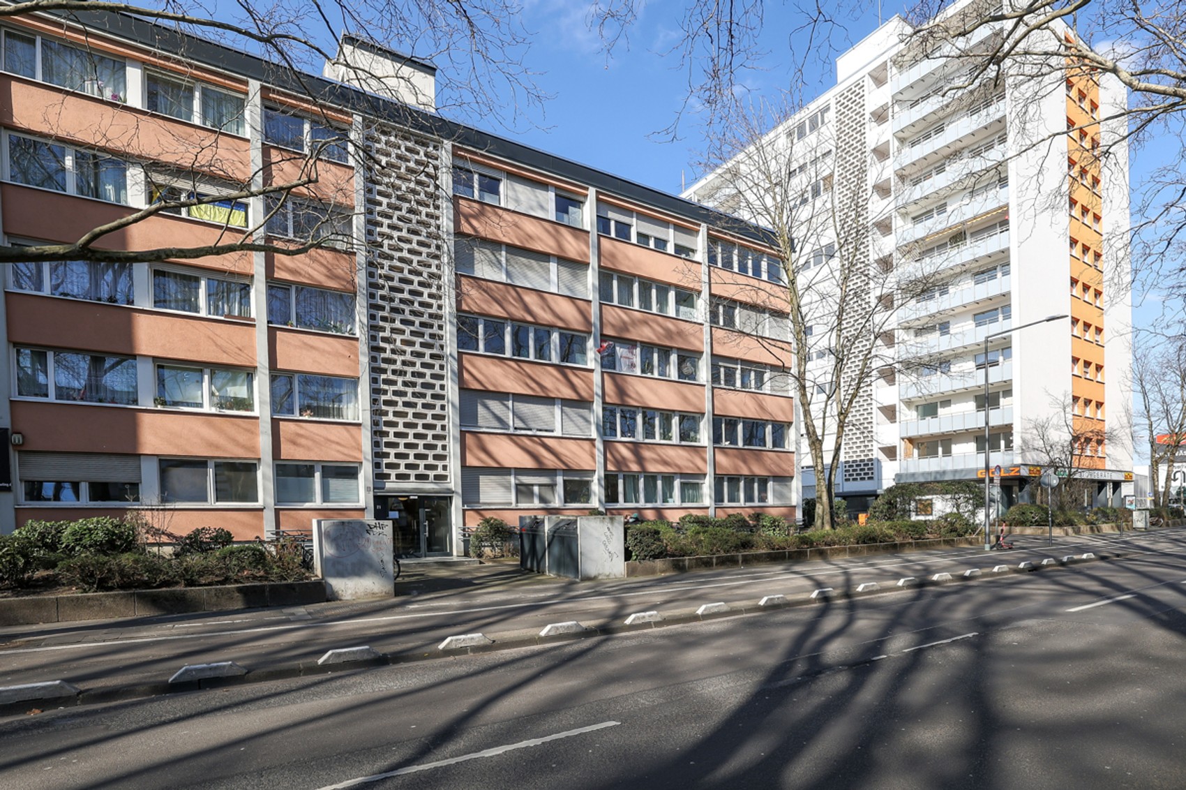 Strassenseite